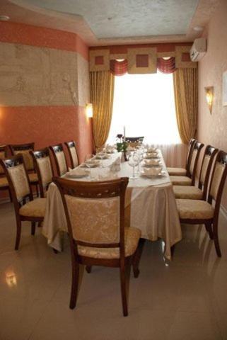Hotel Coliseum Khmelʼnytsʼkyy Esterno foto